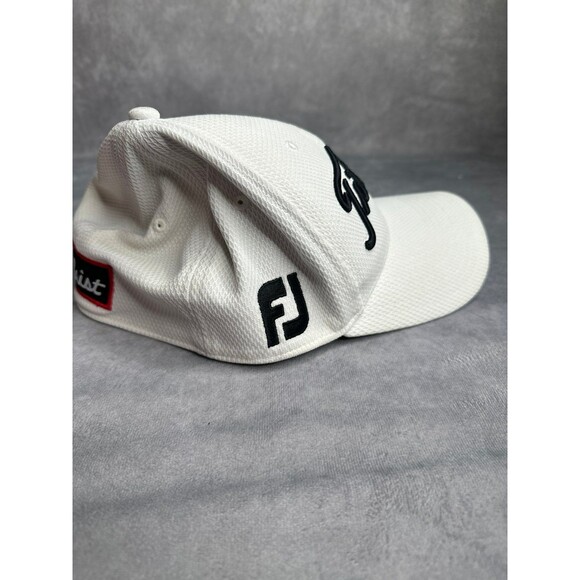 Titleist golf hat white and black small/medium - Picture 4 of 5